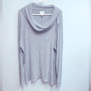 A Glow Light Gray Long Sleeve Nursing Blouse